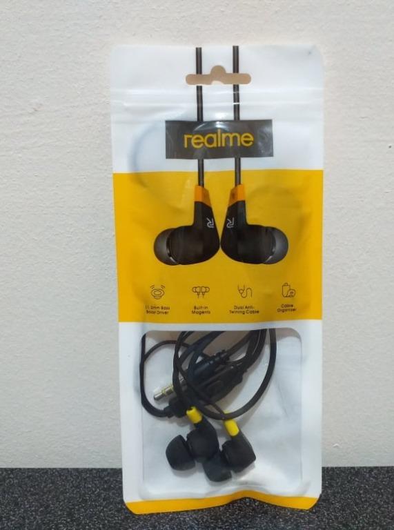 Realme r20 earphone store