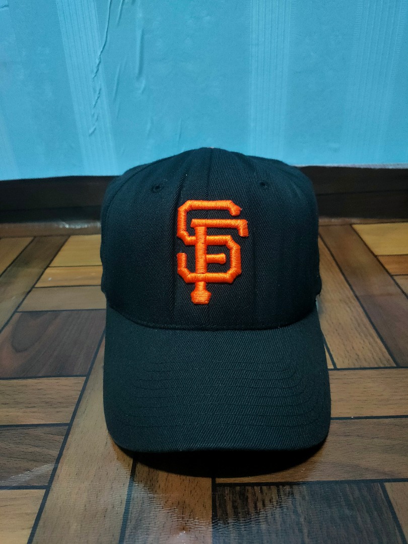 SF Giants Mitchell and Ness cap, Men's Fashion, Watches & Accessories, Caps  & Hats on Carousell
