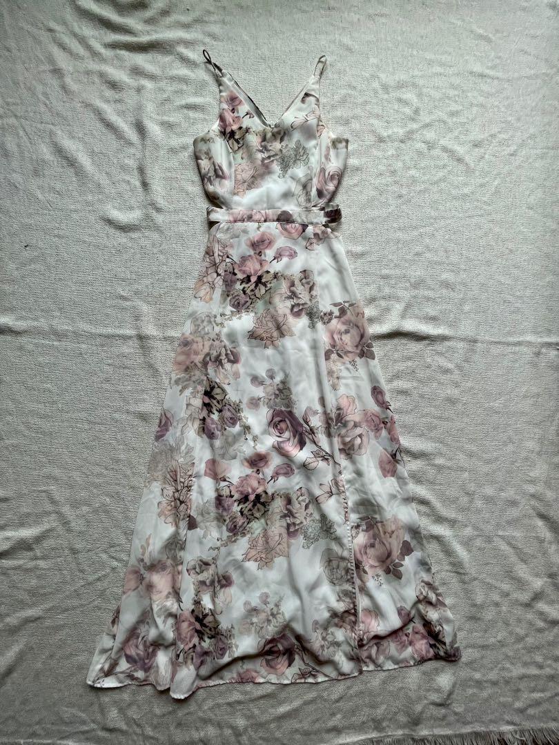 TCL The Closet Lover Leith Floral Maxi Dress Women s Fashion Dresses Sets Dresses on Carousell
