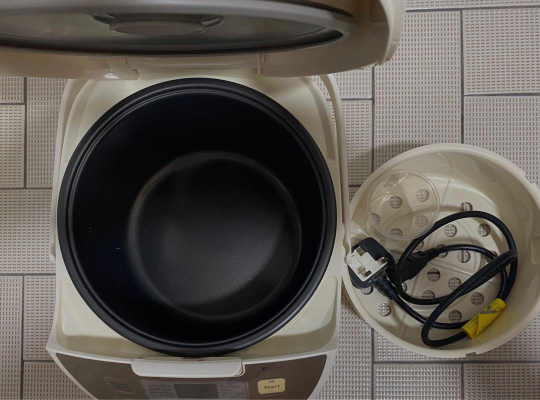Panasonic Rice cooker (SRDE103), TV & Home Appliances, Kitchen