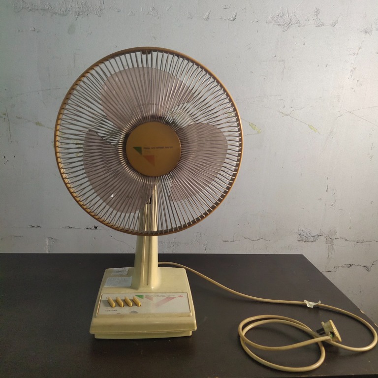 TOSHIBA Table Fan, Computers & Tech, Parts & Accessories, Computer