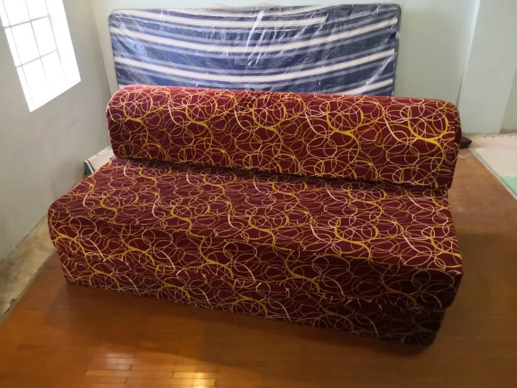 URATEX SOFA BED Queen 60 x 75 x 7.5 inches, Furniture & Home Living