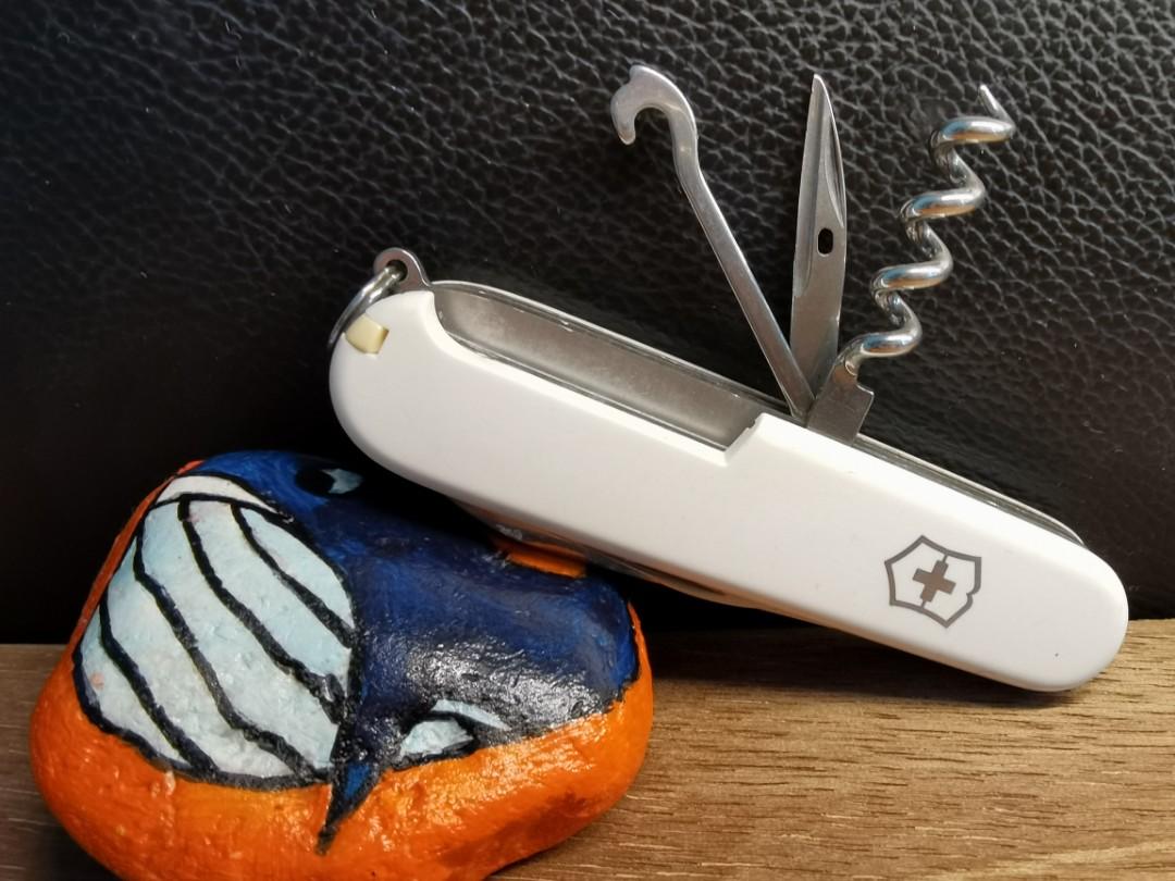 Victorinox best sale climber white