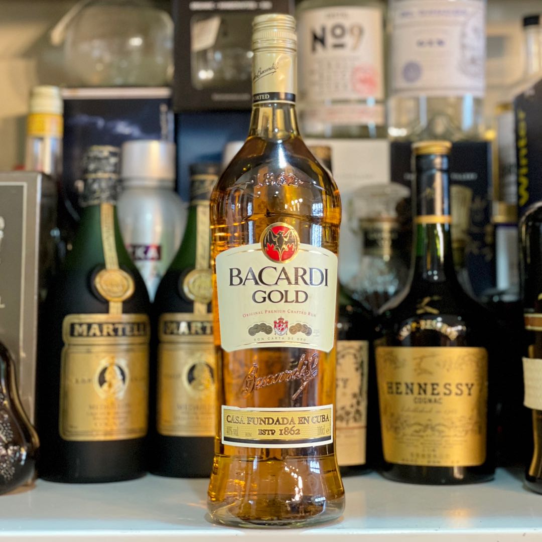 1L Bacardi gold Rum oro 1000ml, Food & Drinks, Beverages on Carousell
