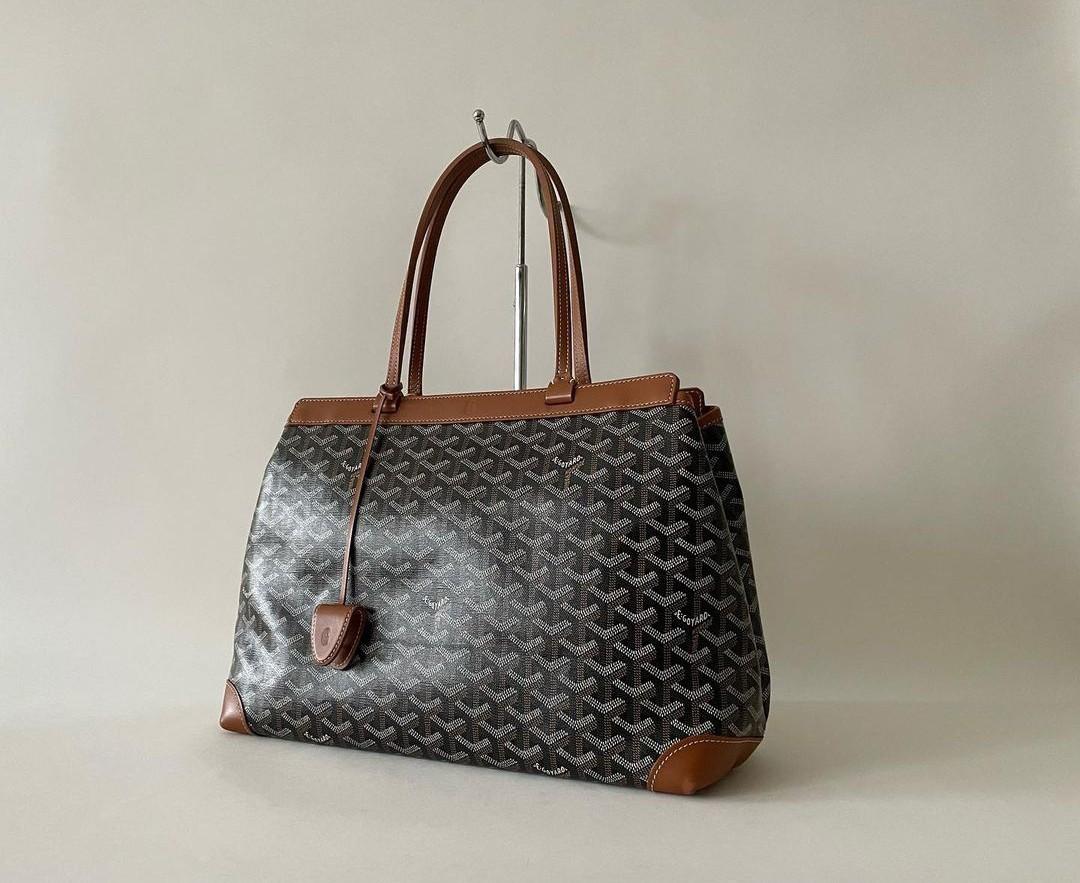 Brand New Ready for deliver Shop Now! Goyard Bellechasse Biaude