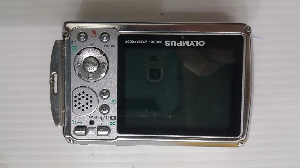 故障 零件機 螢幕畫面泛白 olympus u725sw 數位相機 沒電池, 家具及居家用品, 安全及門鎖 , 安全系統及閉路電視在旋轉拍賣
