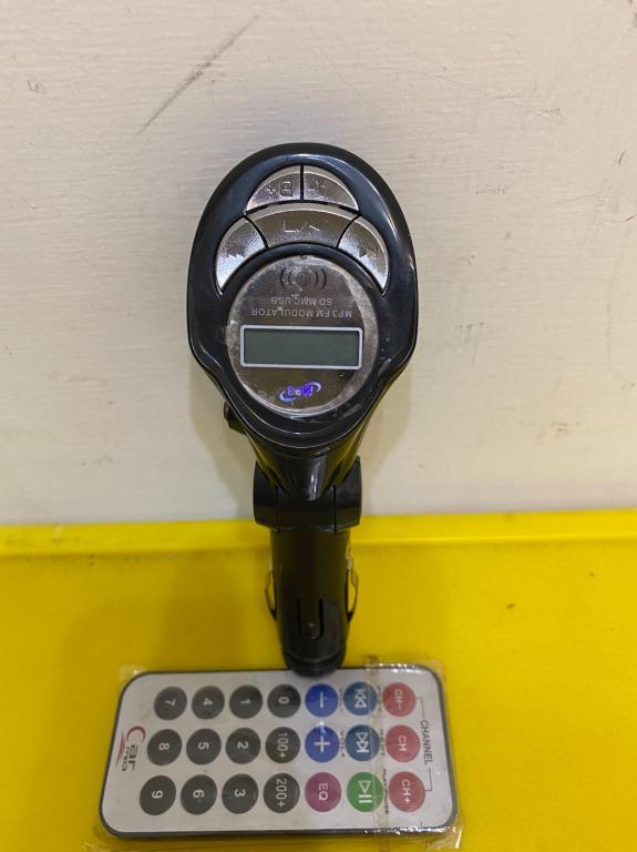 二手 MP3 FM MODULATOR SD MMC USB/AC DCADAPTER/車用USB電源插頭現貨, 汽機車零配件在旋轉拍賣