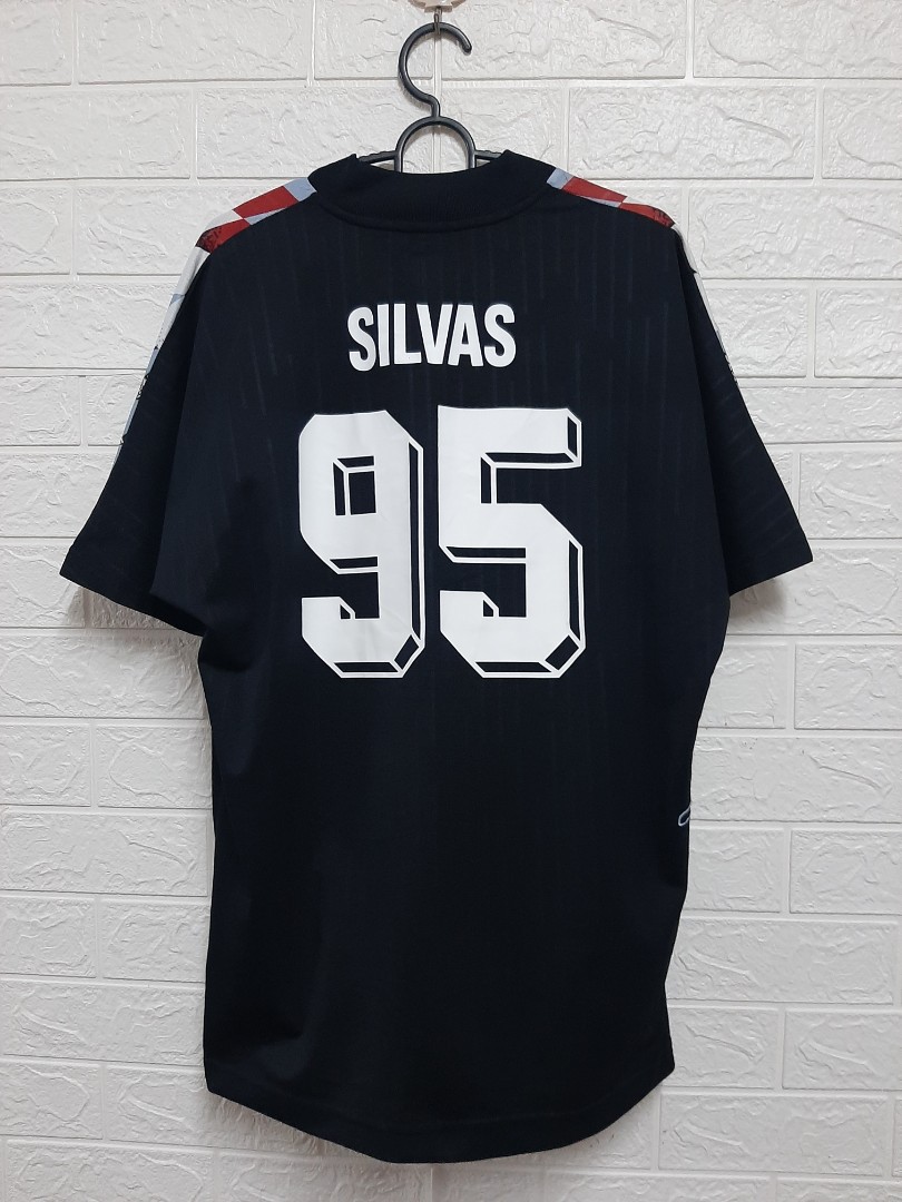 Adidas top silvas jersey