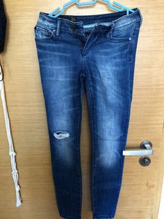 (Category: ) located in . Submitted by shikes (Listing ID 1108122031, Image 1). Description: .