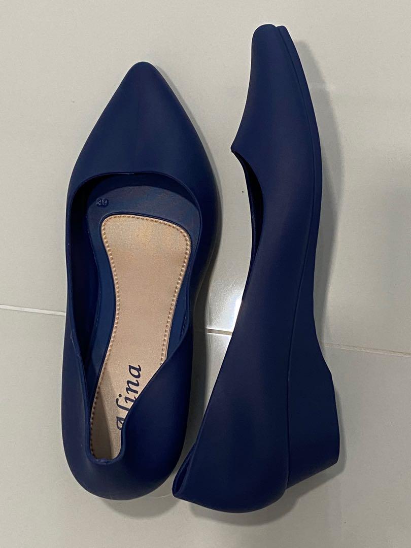 jelly shoes blue