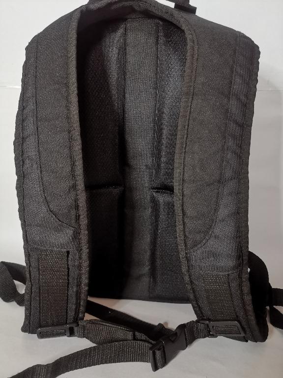 Case Logic Camera Bag/Backpack (Category: Camera Bags & Carriers) located in Cavite. Submitted by jpandco. (Listing ID 1108236556, Image 3). Description: Condition: 8/10 Color of product may slightly vary due to lighting Some prices can still be negotiable :) MOP: Gcash Courier: J&T Express Shipping Fee to be shouldered by buyer Shipped From Imus, Cavite .