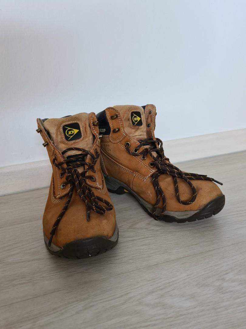 dunlop hiking boots