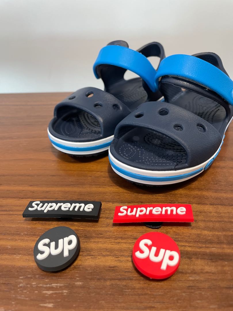 Crocs sales x supreme