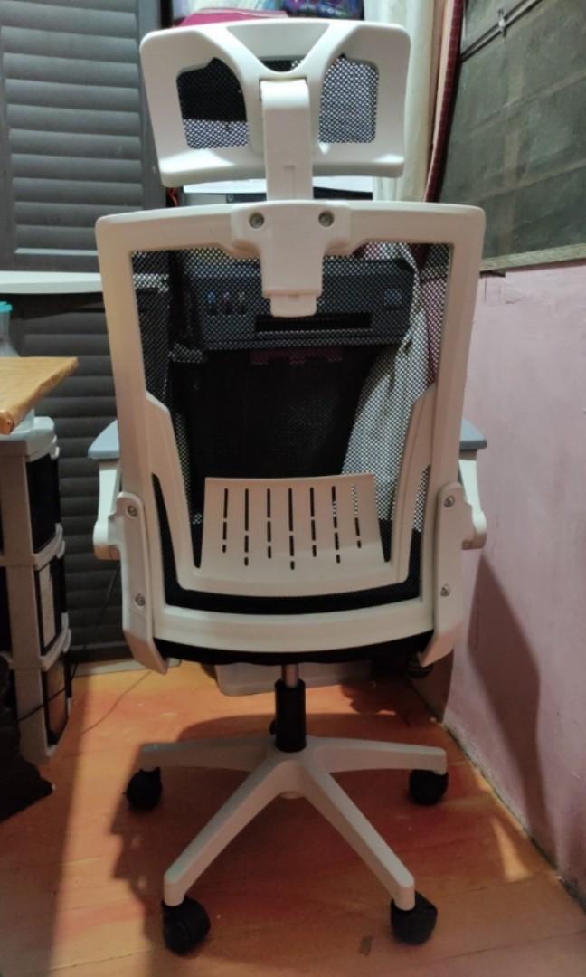 Korean Style adjustable armrest Office Chair with height adjustable