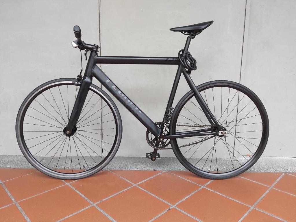 LEADER 721 Matte Black lights and locker. MOVING OUT SALE Sports Equipment Bicycles Parts Bicycles on Carousell