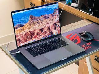 Macbook Pro 16" customized unit,2TB SSD,32GB Ram,i9-8core,RadeonPro 5500M8GB