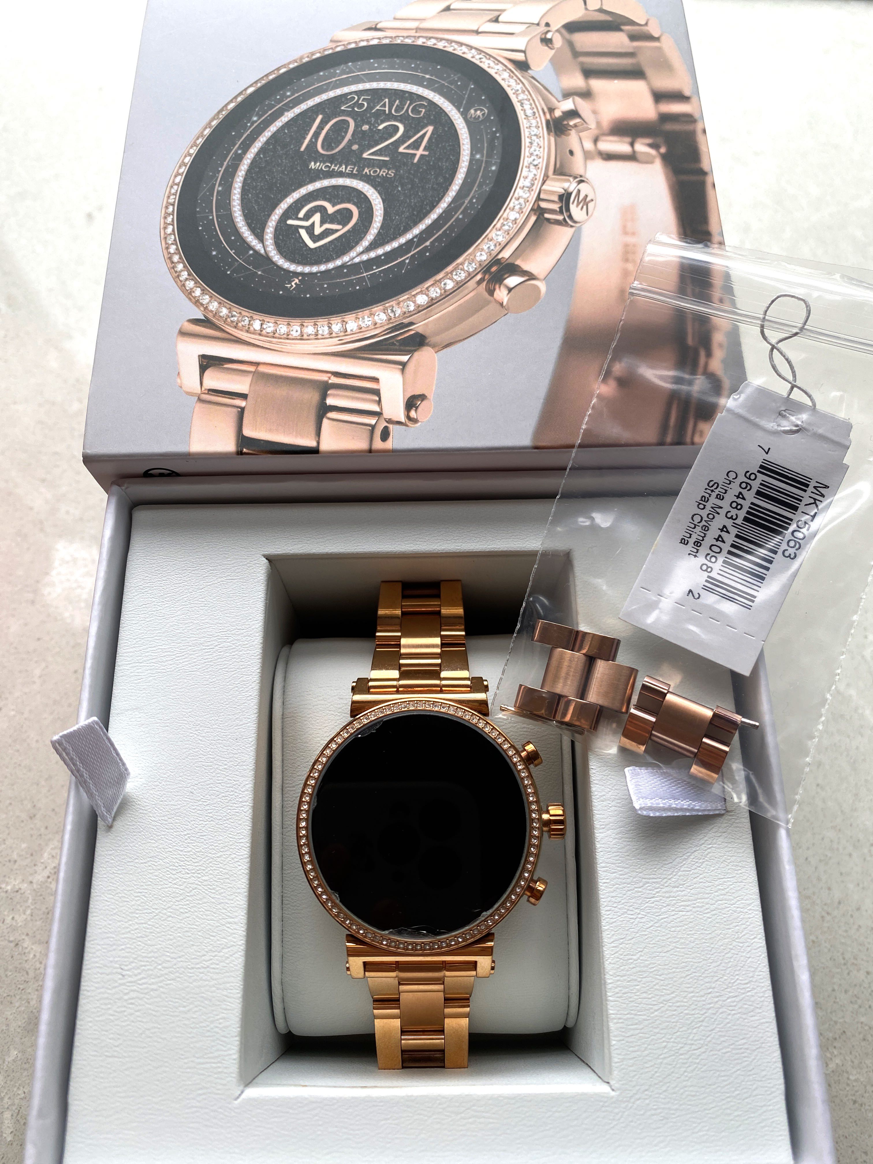 MICHAEL KORS Smart Watch Access MKT5022 Sofie Bracelet In Rose Luxury,  Watches On Carousell 