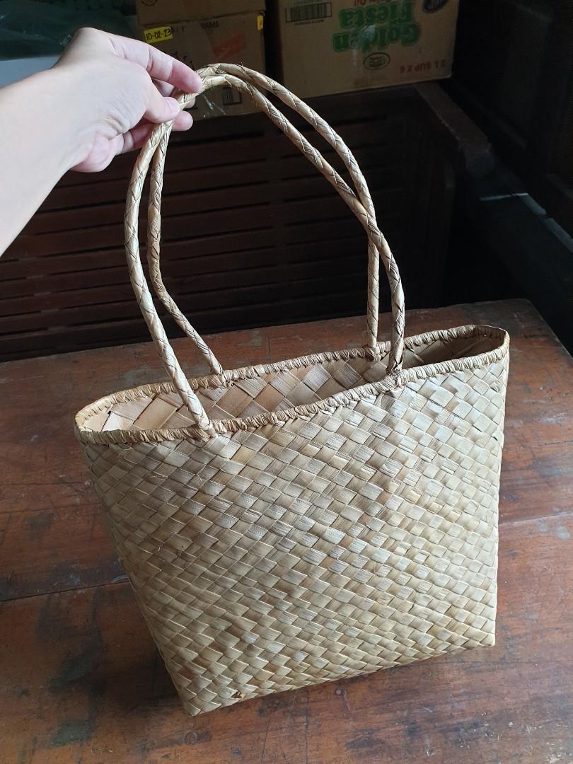 Basket sales shoulder bag
