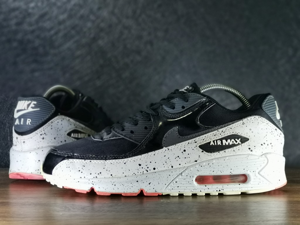 Nike Max Oreo, Men's Fashion, Footwear, Sneakers on Carousell