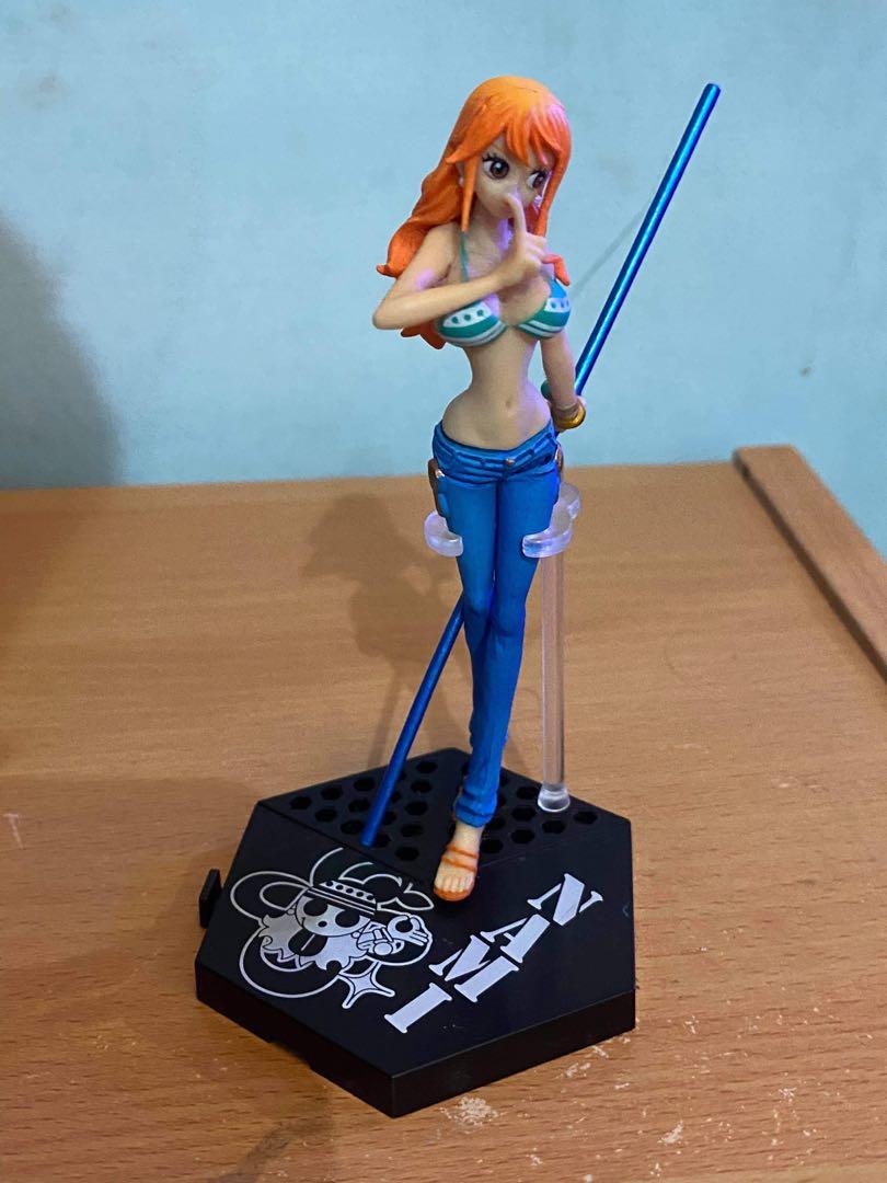 ONE PIECE NAMI GASHAPON FIGURE, Hobbies & Toys, Collectibles