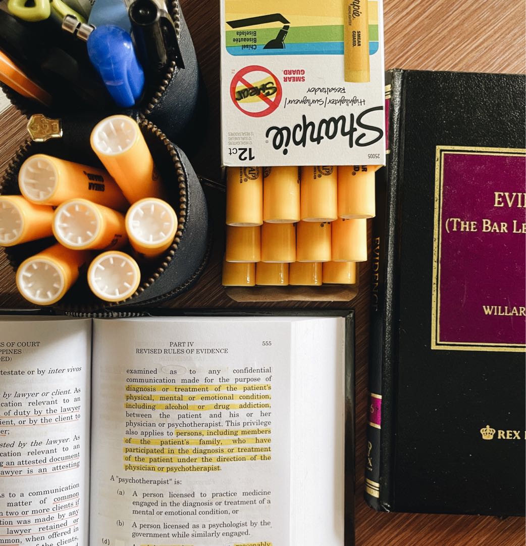 Sharpie Banana Yellow (tank type only), Hobbies & Toys, Stationary