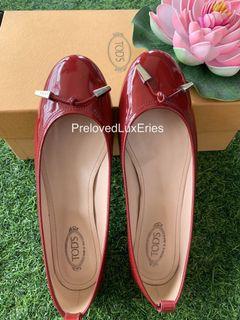 TODS PATENT LEATHER BOW FLATS