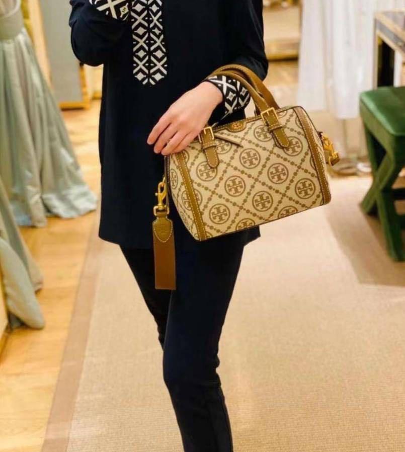 Tory Burch T Monogram Pillow Bag, Women's Fashion, Bags & Wallets, Purses &  Pouches on Carousell