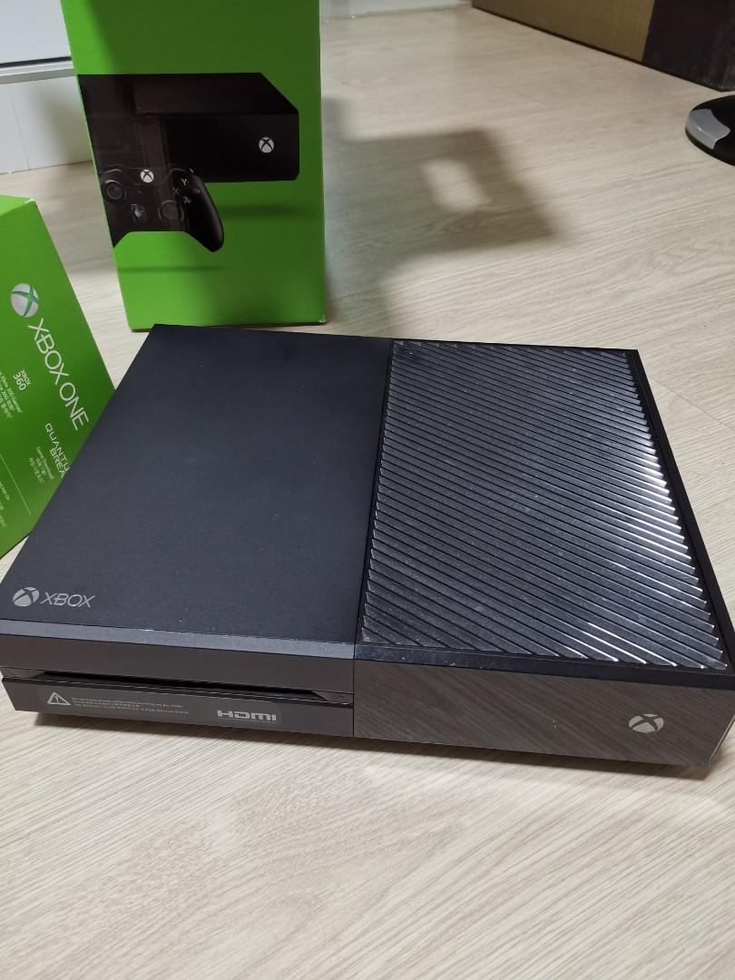Xbox one console gen 1 with controller and box, Video Gaming, Video