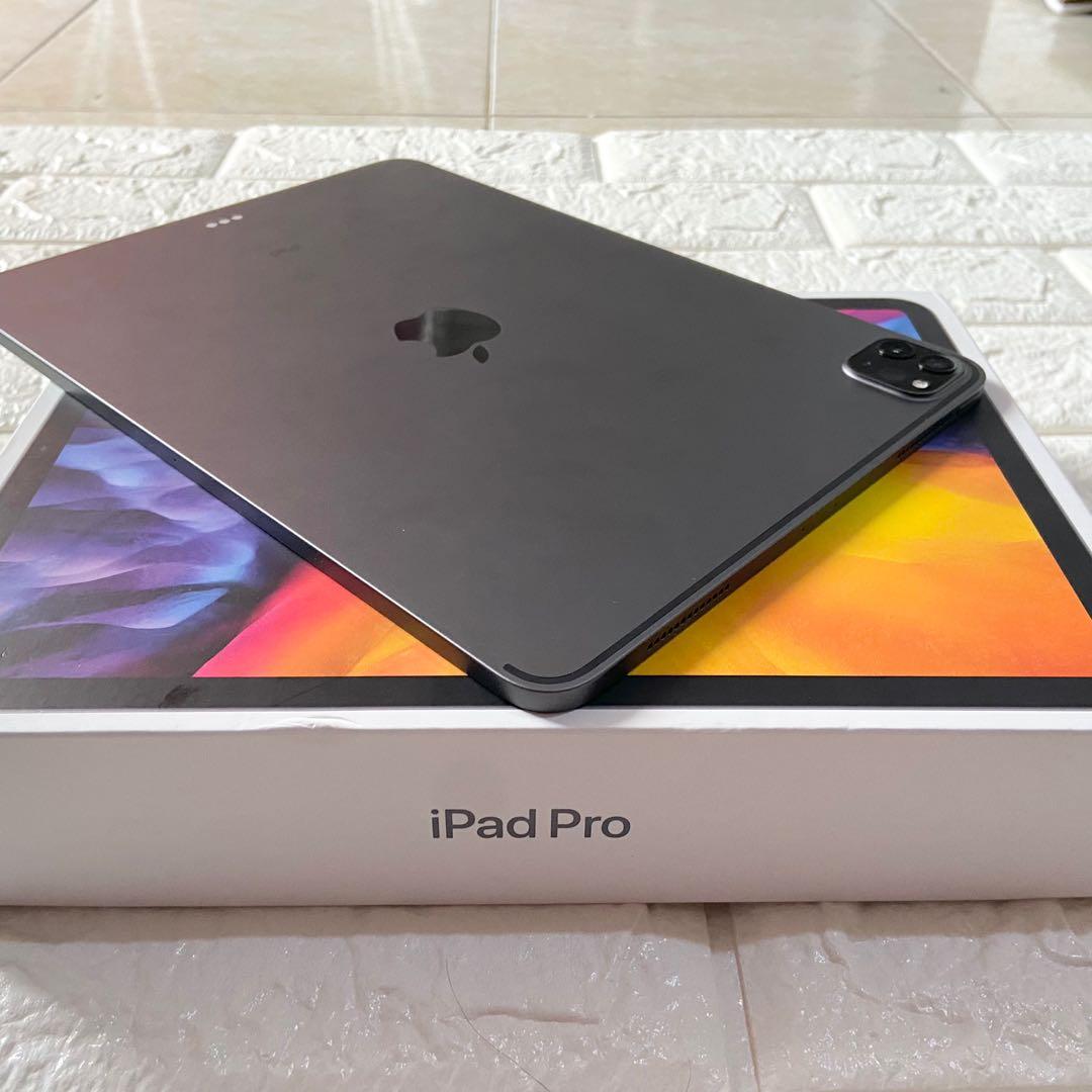 210 iPad Pro 11 2020 GREY 256gb wifi garansi ON 2022, Telepon Seluler