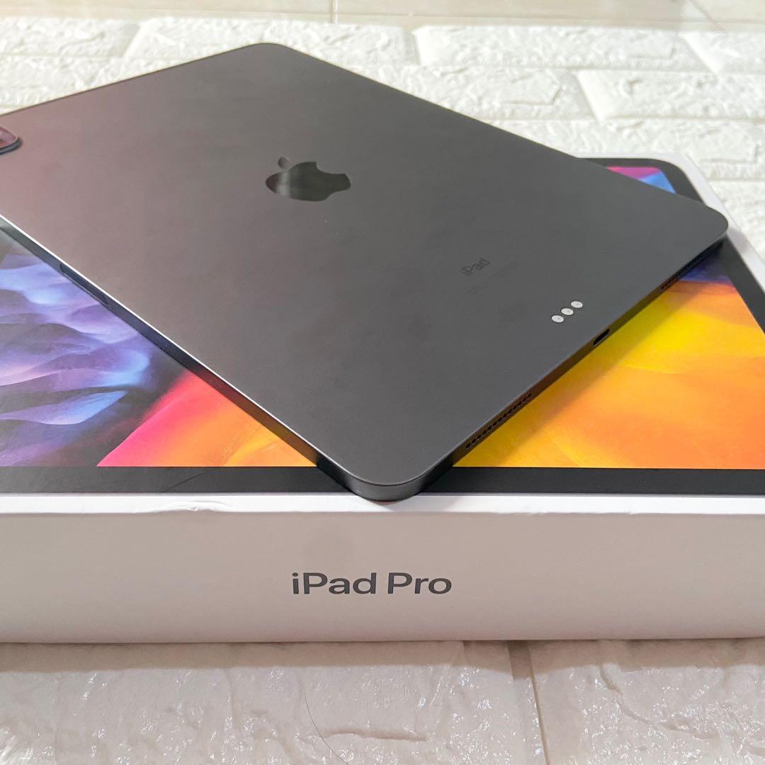 #210 iPad Pro 11 2020 GREY 256gb wifi garansi ON 2022, Telepon Seluler