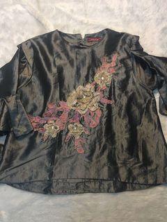 Blouse bunga abu