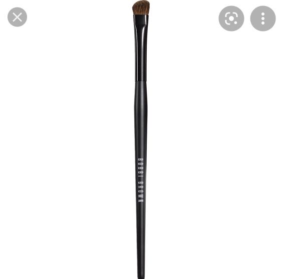 Bobbi Brown - Angle Eye Shadow Brush