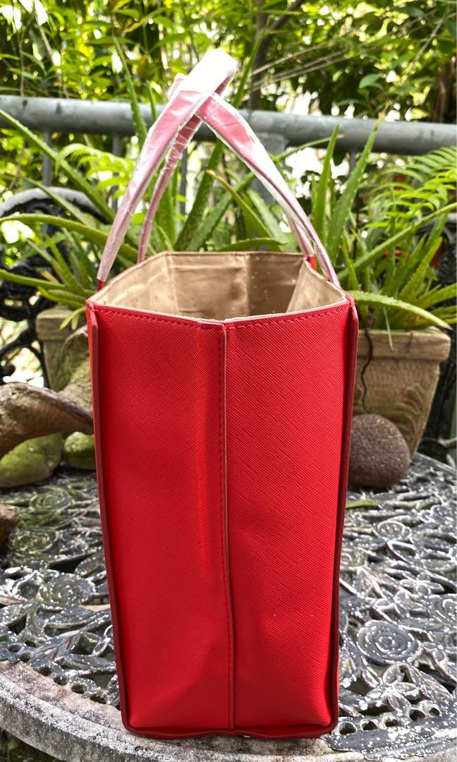 Red shopper bag hotsell