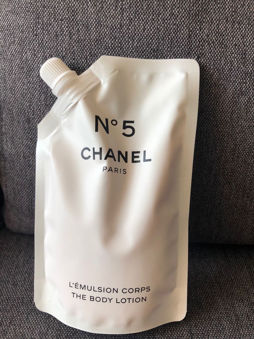 Chanel No. 5 body lotion limited edition, 美容＆個人護理, 沐浴＆身體護理, 沐浴及身體護理