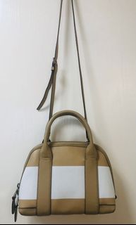 （分類：）位於 。 由 sowdfmart 提交（商品編號 1104641665，圖片 1）。簡介： 。