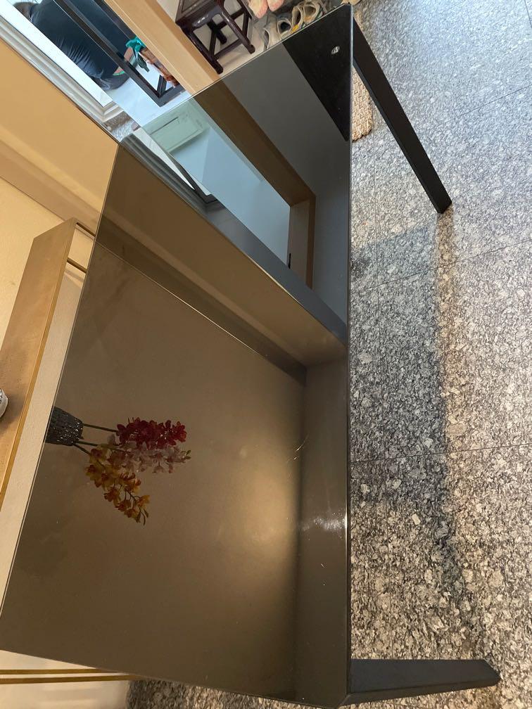Dining table (Category: Tables & Sets) located in Singapore. Submitted by anyhowww (Listing ID 1104553485, Image 1). Description: Just the table. No chair included. Dm for more info and if you want a deliver too we can do . But theres a charge .