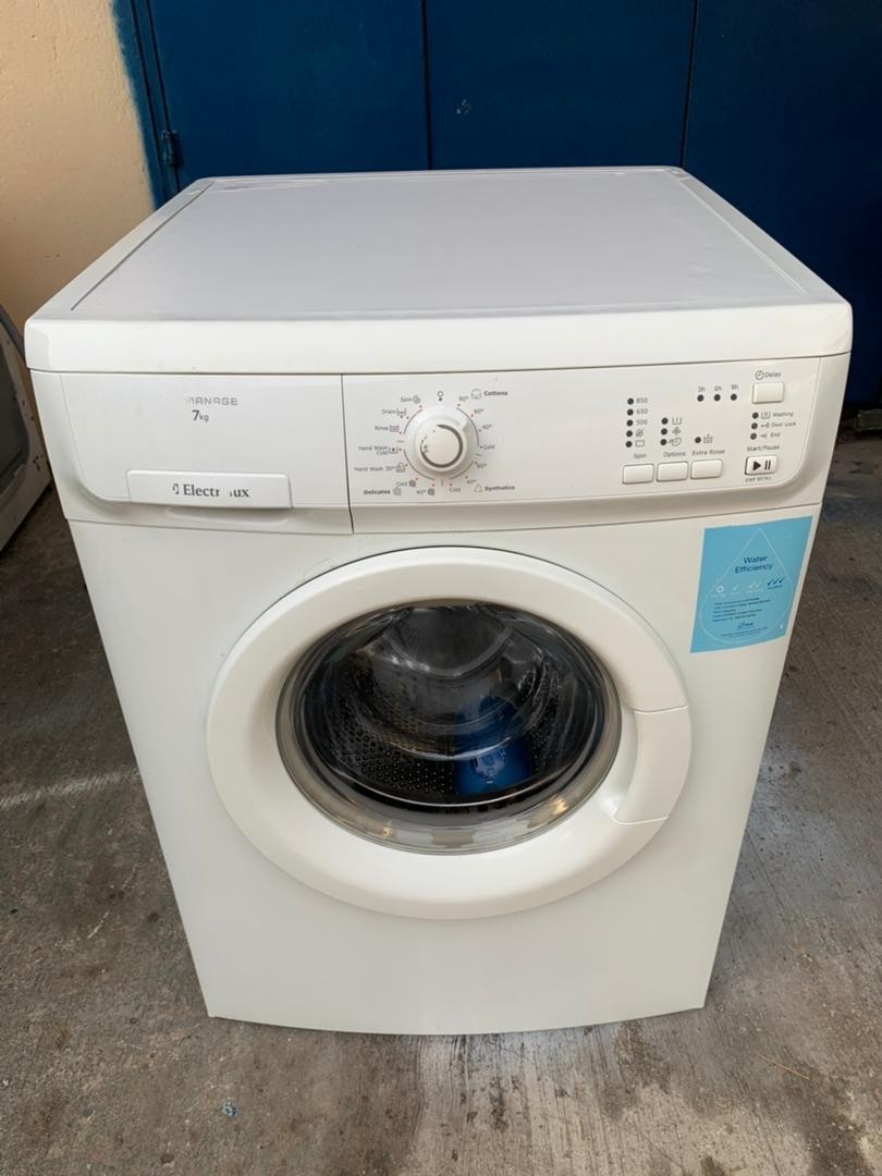 Electrolux front load washing machine 7 kg, TV & Home Appliances
