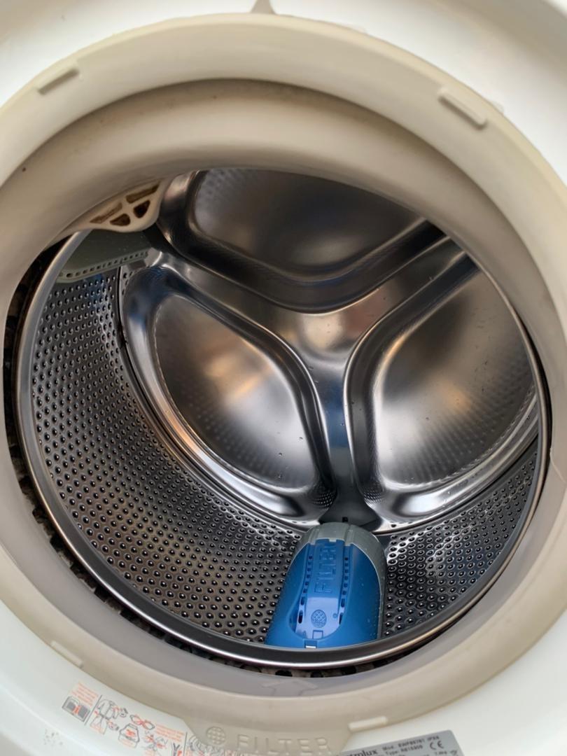 Electrolux front load washing machine 7 kg, TV & Home Appliances