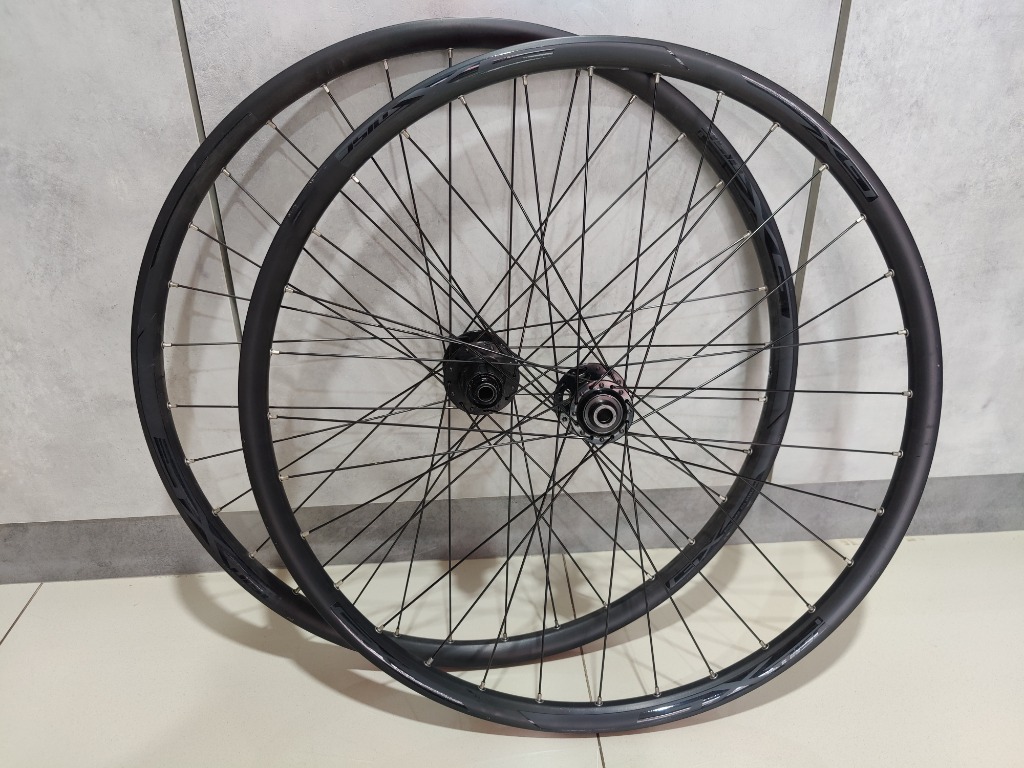 Entity Alloy Double Wall 32H Rims Set 650B Sports Equipment