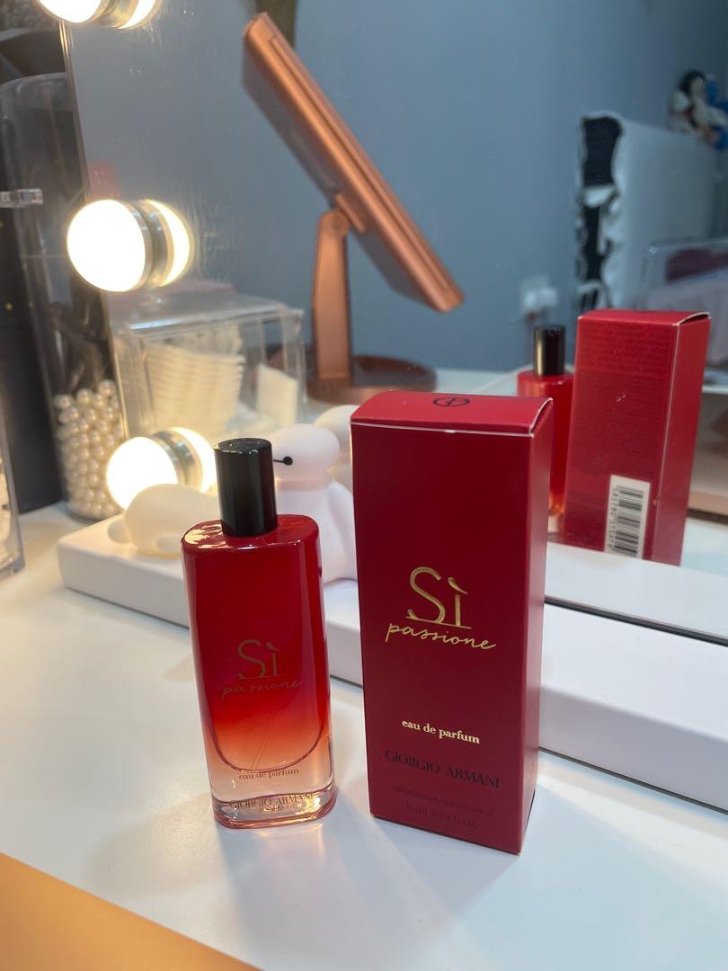giorgio armani si passione perfume 15ml, Beauty & Personal Care, Fragrance  & Deodorants on Carousell