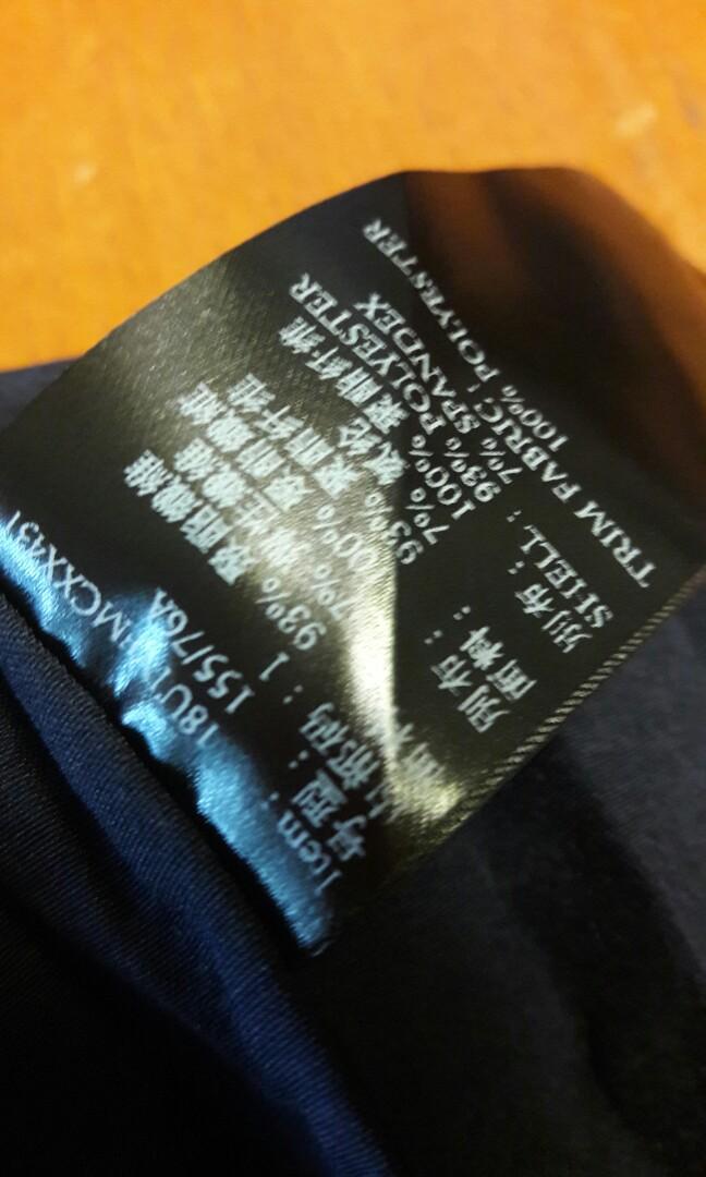 initial （分類：外套及戶外衣服）位於 Hong Kong。 由 tim001nhf 提交（商品編號 1104536621，圖片 3）。簡介： 。