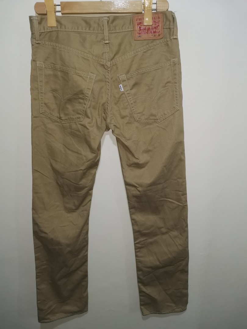 Levi 541 store khaki
