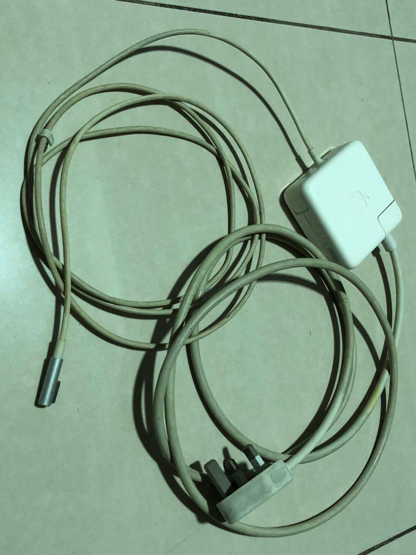 MacBook Pro 2012 power cable and supply