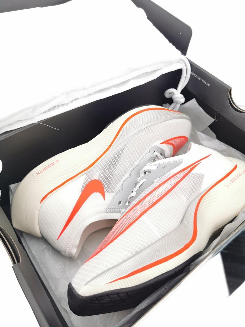 NIKE ZOOMX VAPORFLY NEXT% ORIGINAL, Fesyen Pria, Sepatu