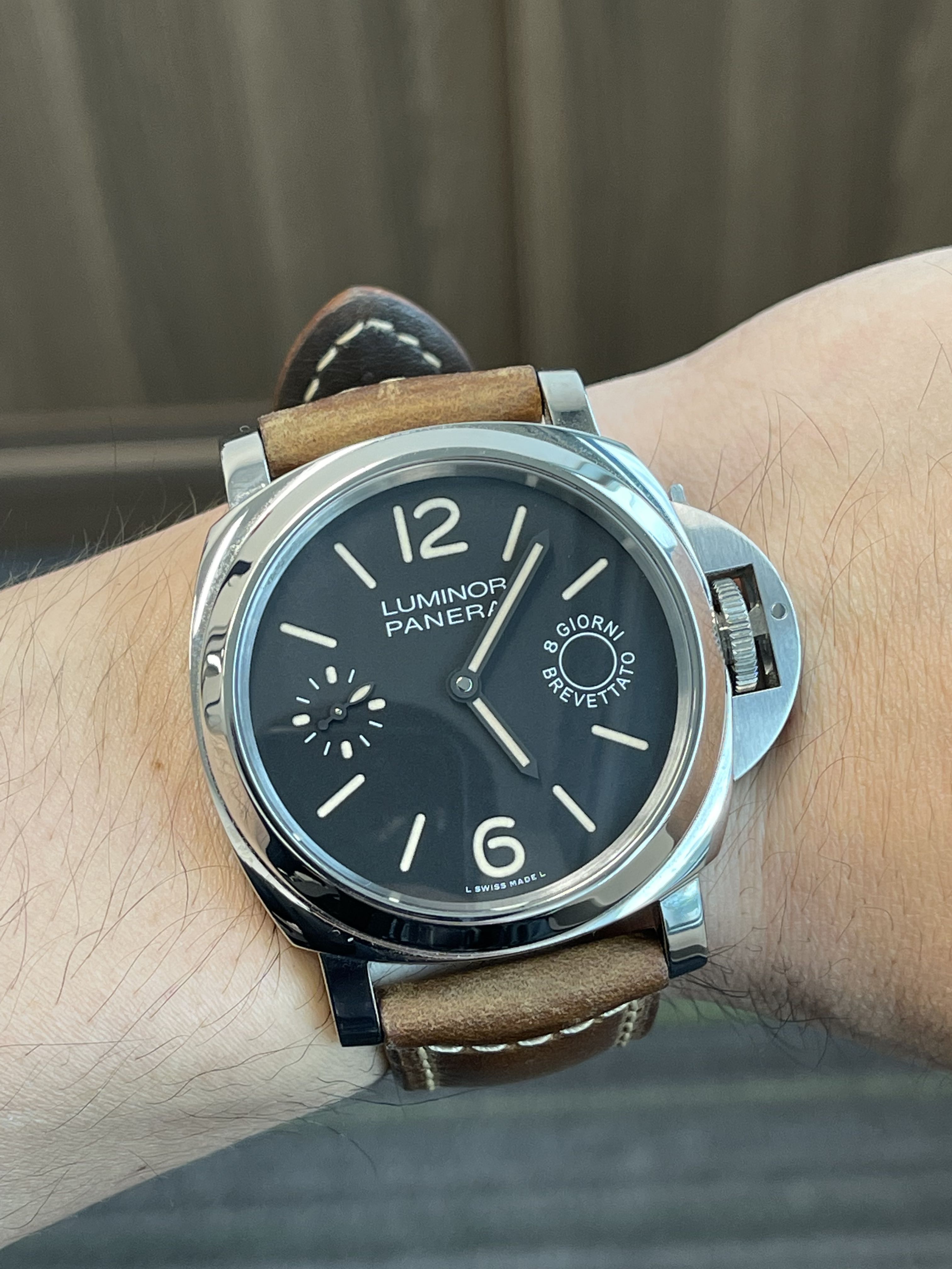 Panerai PAM590 Carousell