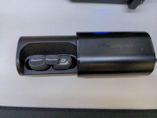（分類：）位於 。 由 cssilver 提交（商品編號 1104636694，圖片 1）。簡介： 。