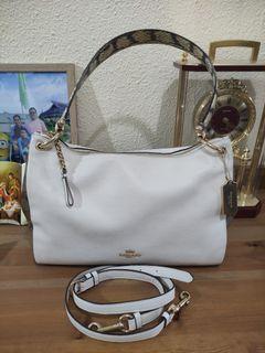 Preloved coach mia