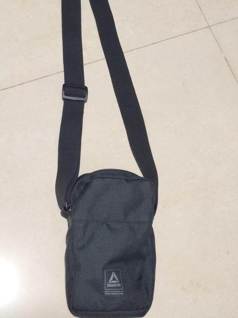 Reebok messenger hotsell bag