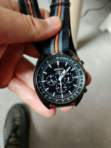 Seiko solar chronograph v175 online