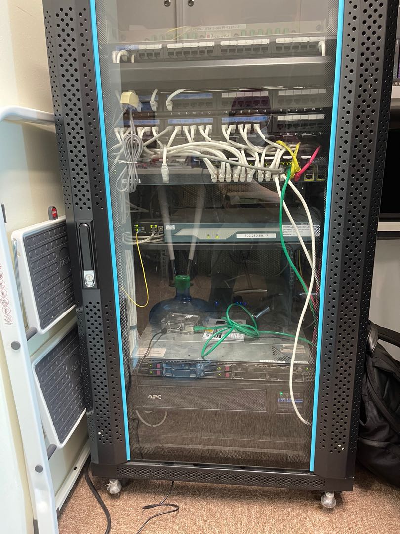 Server rack without fan, Computers & Tech, Office & Business Technology ...